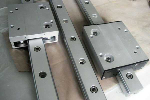 迷你字雕刻機(jī)直線(xiàn)導(dǎo)軌